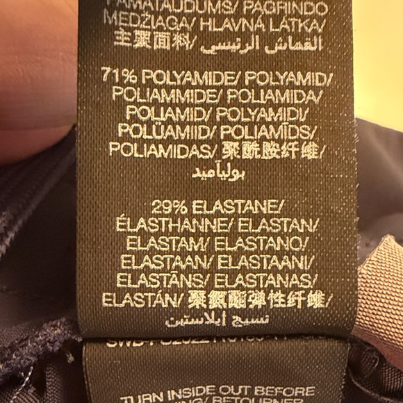 SWEATY BETTY Navy Blue Explorer 5.5” Shorts Size 8 - Picture 14 of 16